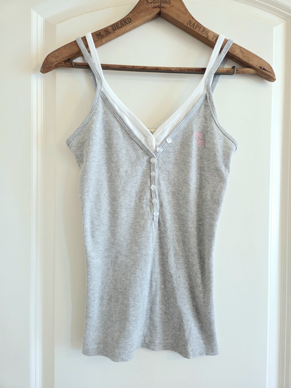 Abercrombie & Fitch Vintage Ribbed Henley Tank Top Gray Pink Moose Layered XS